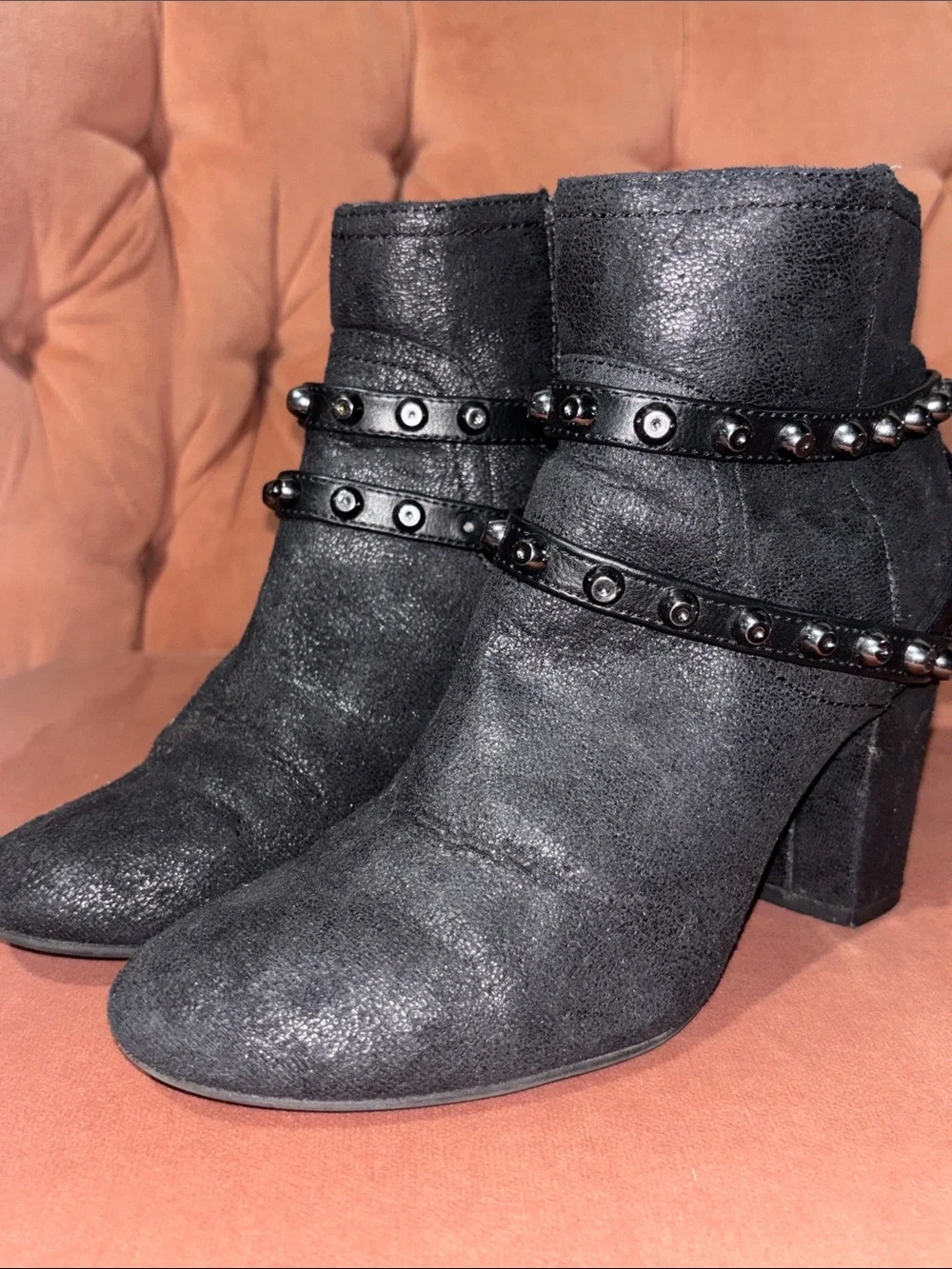 Simply Vera black metallic studded suede heeled bootie strappy block heel 7